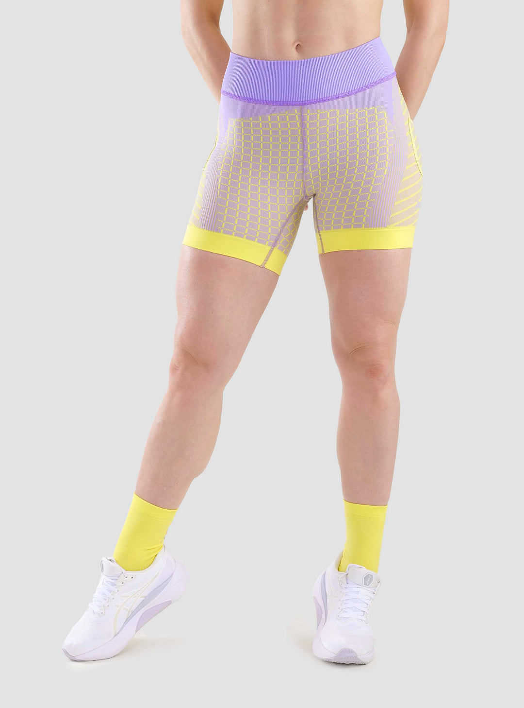 NAOMI COLORFUL