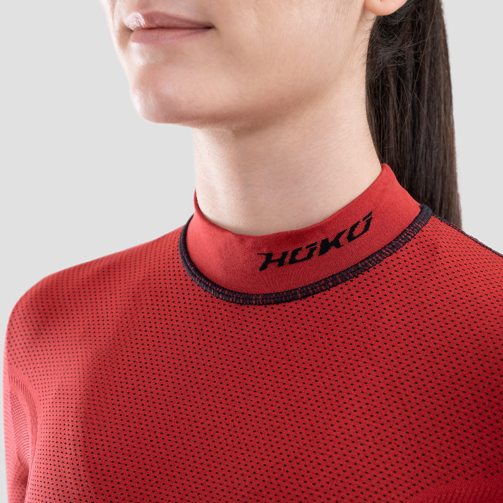 Camiseta térmica de manga larga para mujer color rojo. Nombre del producto Fuyu. Foto detalle cuello