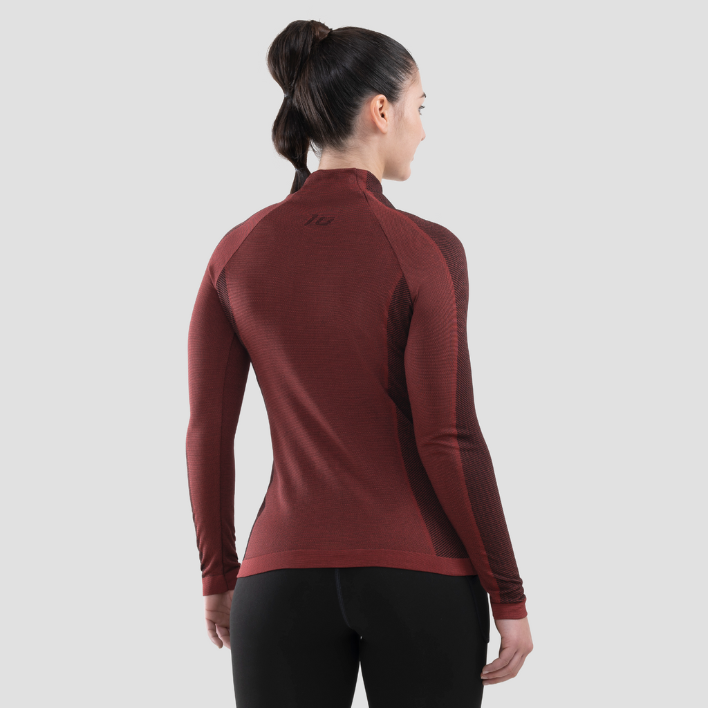 Camiseta manga larga ultraligera para mujer. Nombre del producto Nigata. Color rojo. Foto espalda