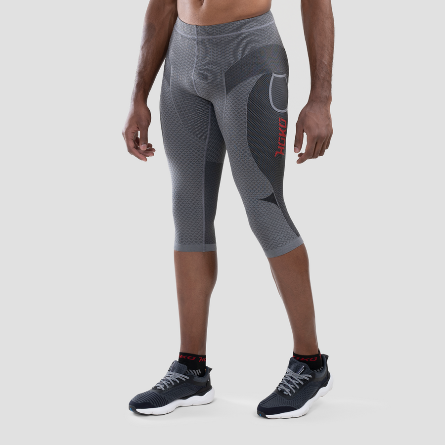 Malla pirata compresiva para hombre. Nombre del producto Sayonara. Color plomo. Foto frontal