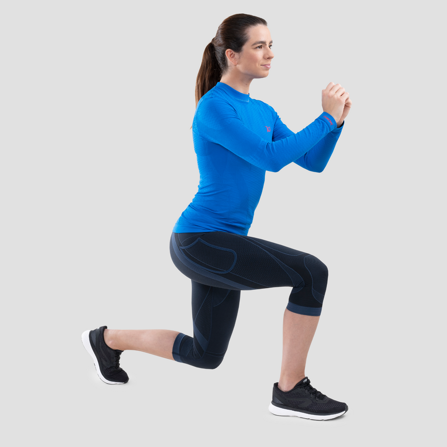 Malla pirata compresiva de trail para mujer. Nombre del producto Rika. Color navy. Foto look perfil