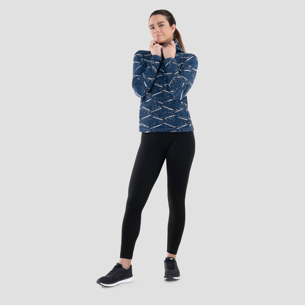 Sudadera térmica con bolsillos y capucha para mujer. Nombre del producto Gusui. Color navy. Foto look lateral